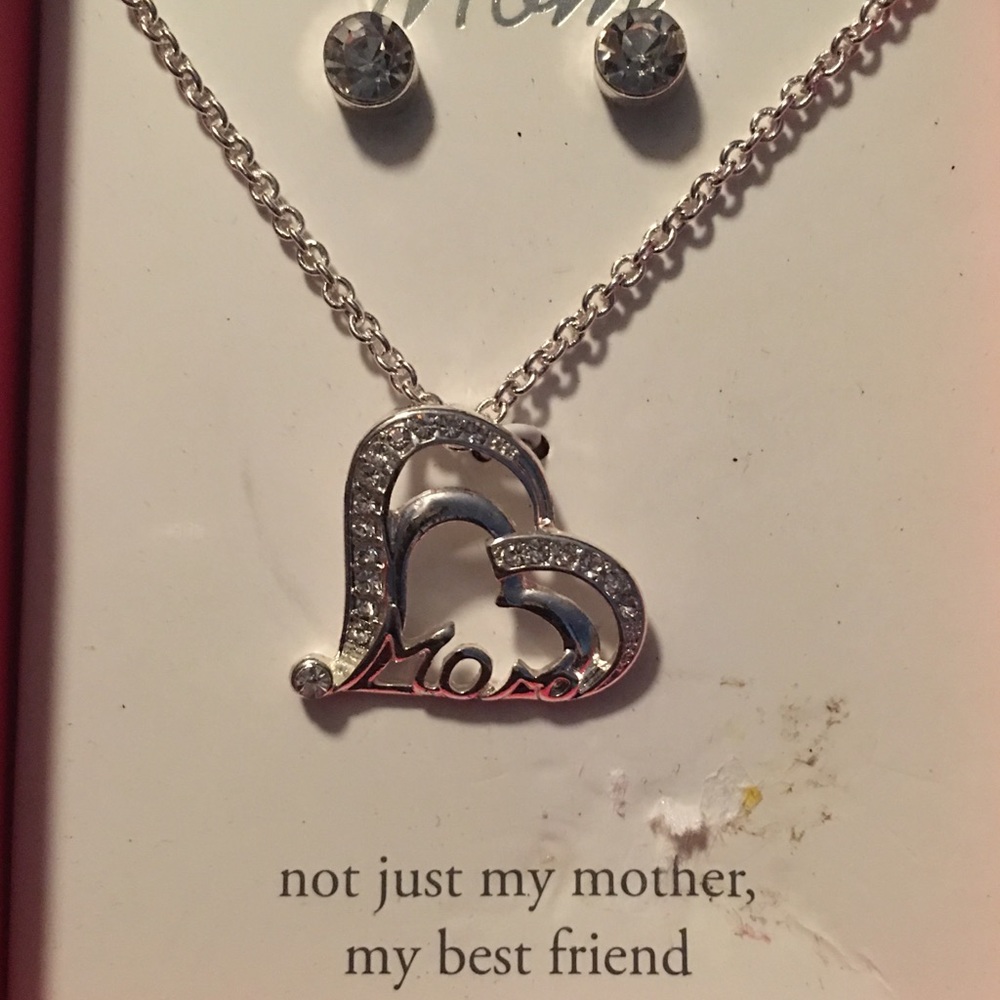 Mom necklace with earrings